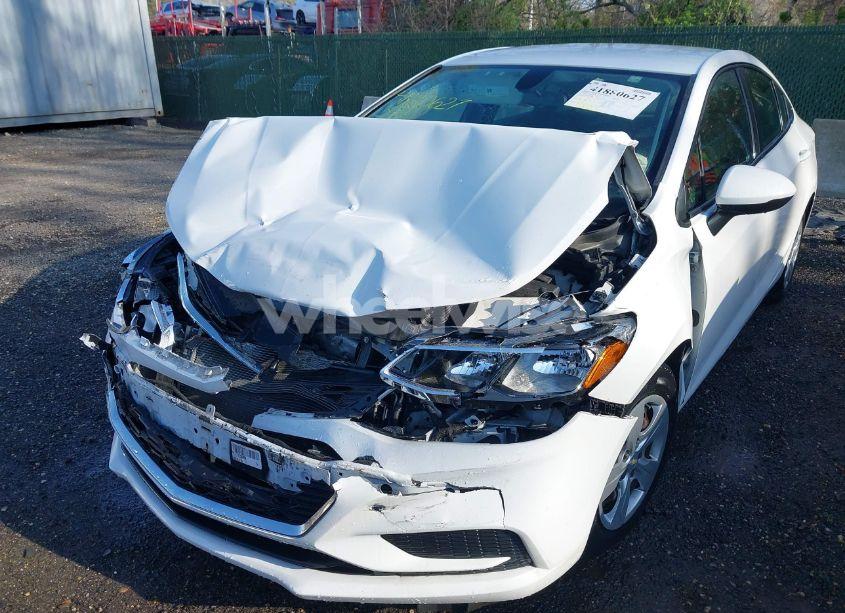 Photo 6 of 2017 Chevrolet Cruze LS AUTO (VIN 1G1BC5SM1H7252008)