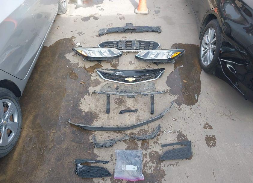 Photo 12 of 2018 Chevrolet Cruze LS AUTO (VIN 1G1BC5SM1J7153310)