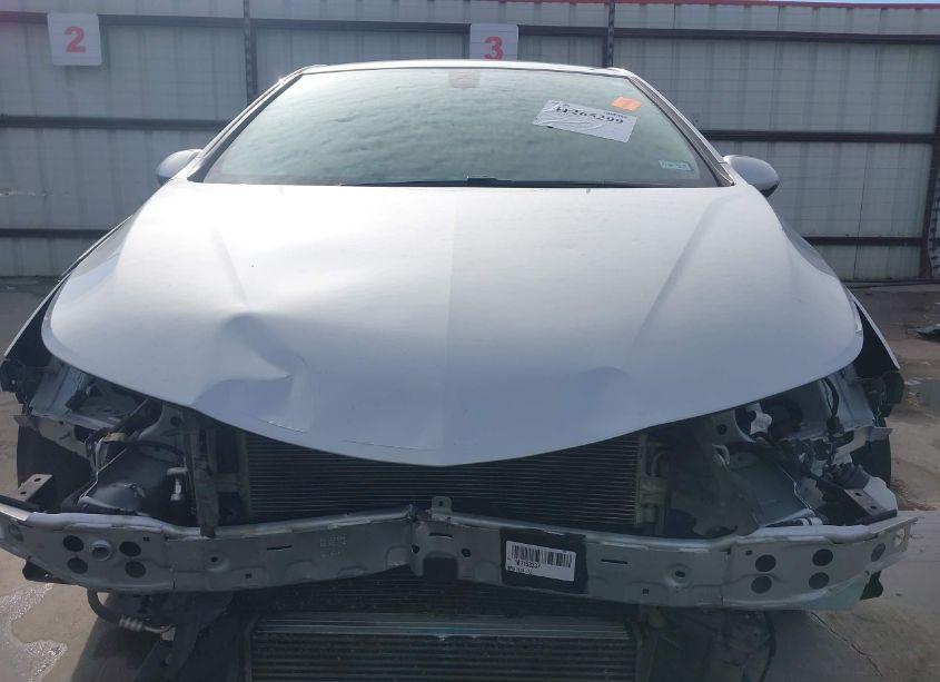 Photo 6 of 2018 Chevrolet Cruze LS AUTO (VIN 1G1BC5SM1J7153310)