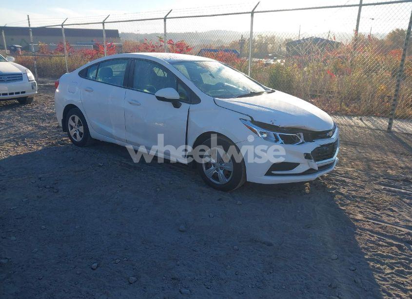 2018 Chevrolet Cruze LS AUTO (VIN 1G1BC5SM1J7171189) main photo