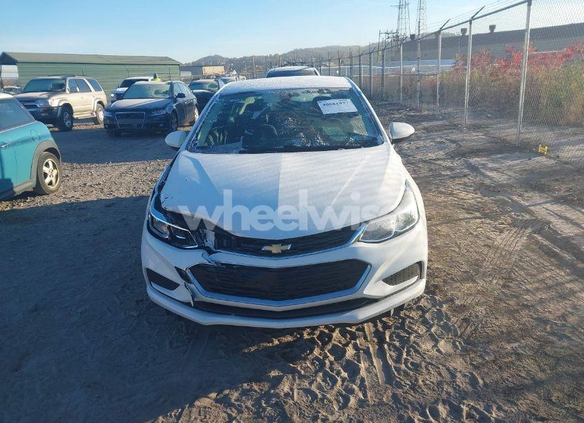 Photo 12 of 2018 Chevrolet Cruze LS AUTO (VIN 1G1BC5SM1J7171189)