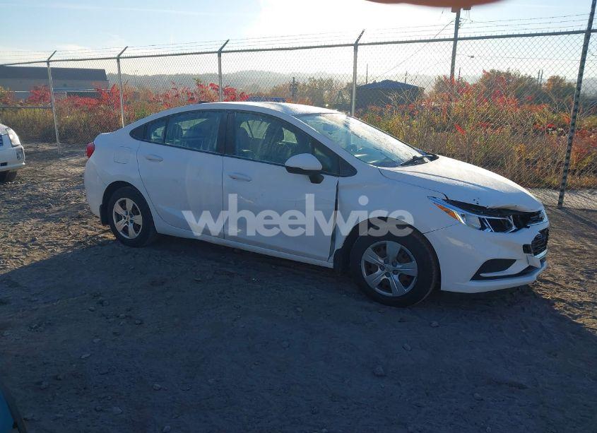 Photo 13 of 2018 Chevrolet Cruze LS AUTO (VIN 1G1BC5SM1J7171189)