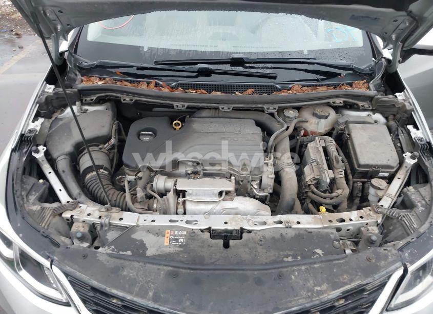 Photo 10 of 2018 Chevrolet Cruze LS AUTO (VIN 1G1BC5SM1J7179762)