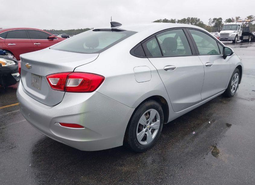 Photo 4 of 2018 Chevrolet Cruze LS AUTO (VIN 1G1BC5SM1J7185416)