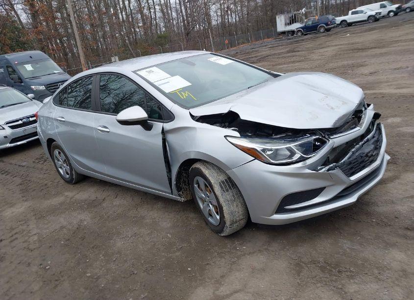 2018 Chevrolet Cruze LS AUTO (VIN 1G1BC5SM1J7185433) main photo