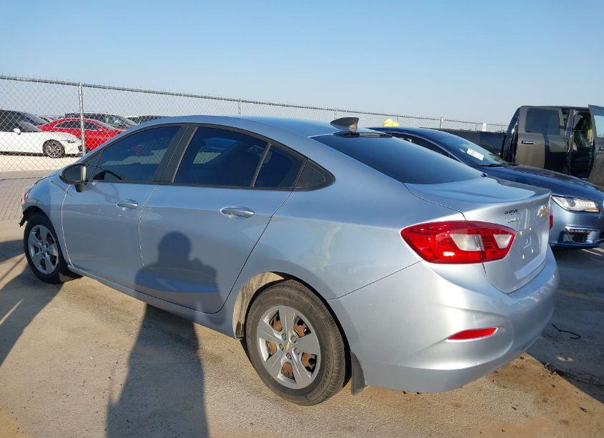 Photo 3 of 2018 Chevrolet Cruze LS AUTO (VIN 1G1BC5SM1J7225493)