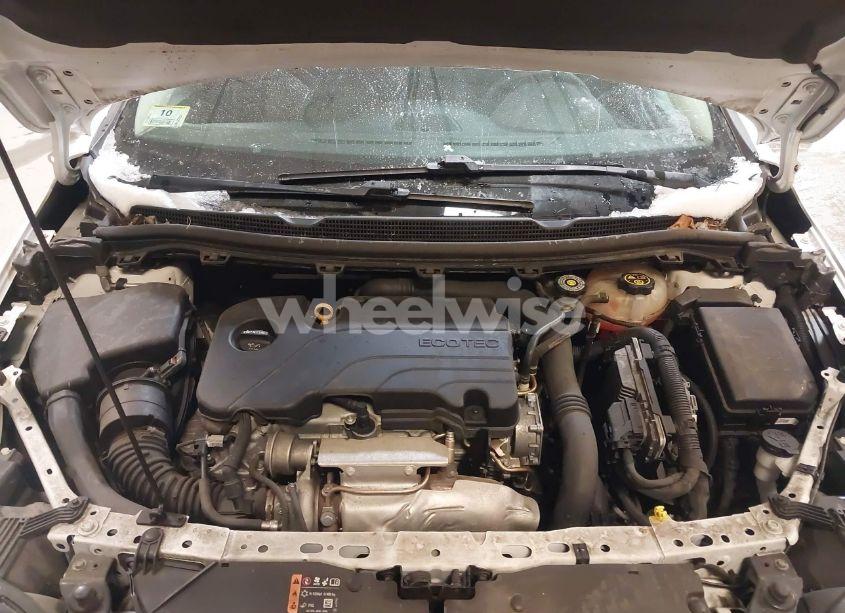 Photo 10 of 2018 Chevrolet Cruze LS AUTO (VIN 1G1BC5SM1J7226708)
