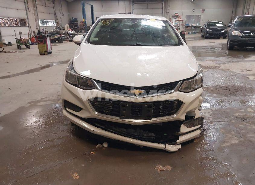 Photo 12 of 2018 Chevrolet Cruze LS AUTO (VIN 1G1BC5SM1J7226708)