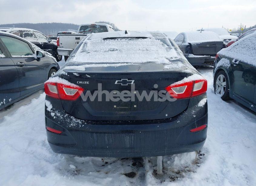 Photo 17 of 2018 Chevrolet Cruze LS AUTO (VIN 1G1BC5SM1J7229334)