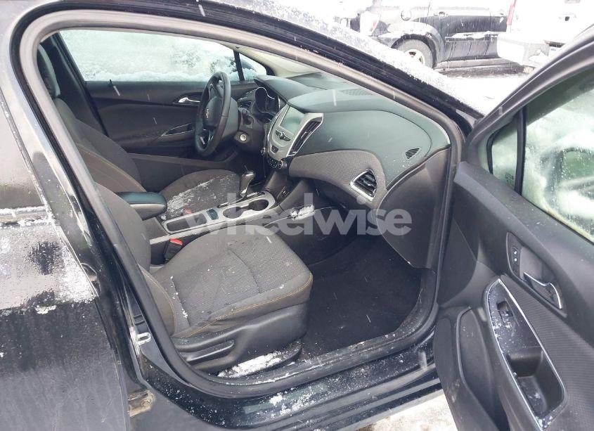 Photo 5 of 2018 Chevrolet Cruze LS AUTO (VIN 1G1BC5SM1J7229334)