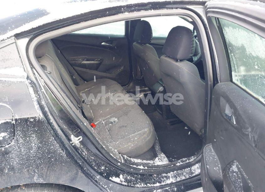 Photo 8 of 2018 Chevrolet Cruze LS AUTO (VIN 1G1BC5SM1J7229334)