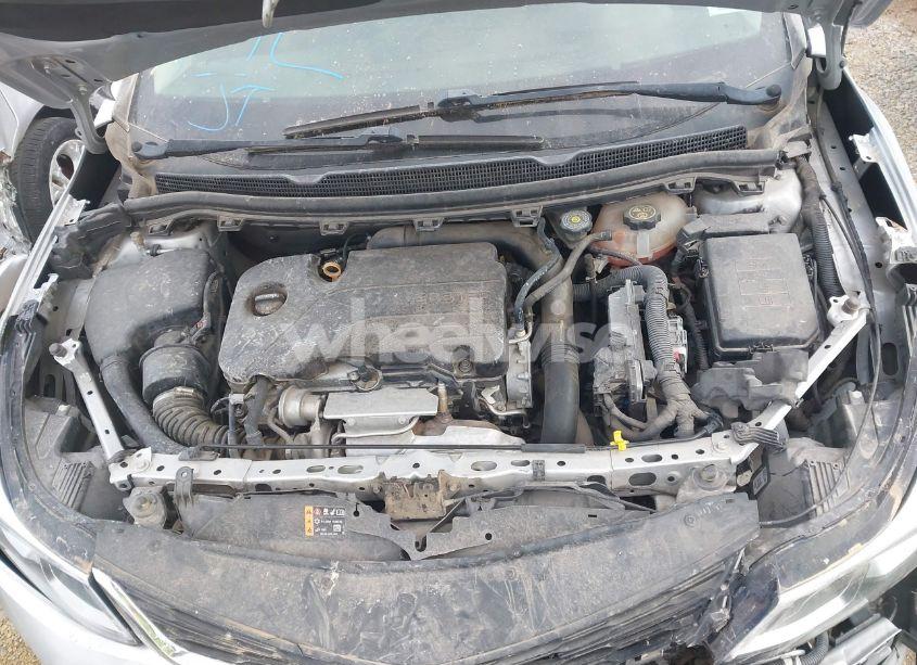 Photo 10 of 2018 Chevrolet Cruze LS AUTO (VIN 1G1BC5SM1J7240737)