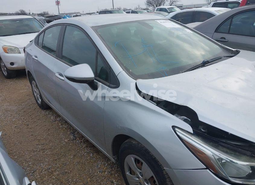 Photo 13 of 2018 Chevrolet Cruze LS AUTO (VIN 1G1BC5SM1J7240737)