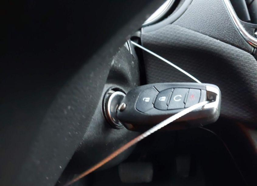 Photo 11 of 2019 Chevrolet Cruze LS (VIN 1G1BC5SM1K7151686)