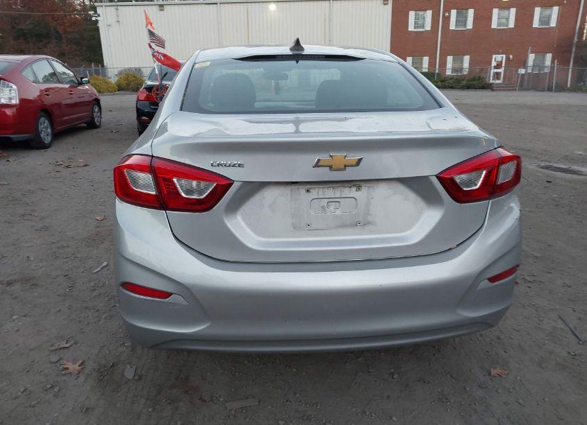 Photo 16 of 2019 Chevrolet Cruze LS (VIN 1G1BC5SM1K7151686)