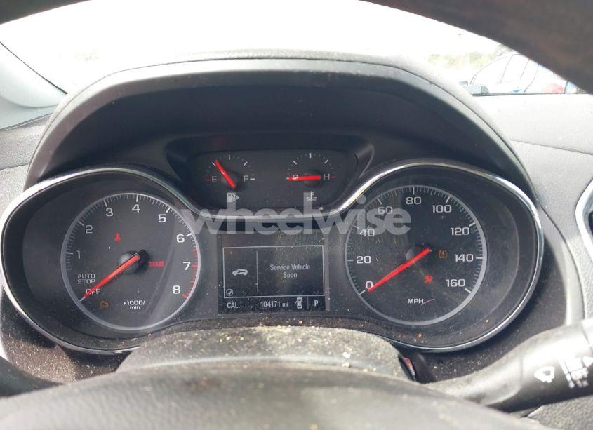 Photo 7 of 2019 Chevrolet Cruze LS (VIN 1G1BC5SM1K7152868)