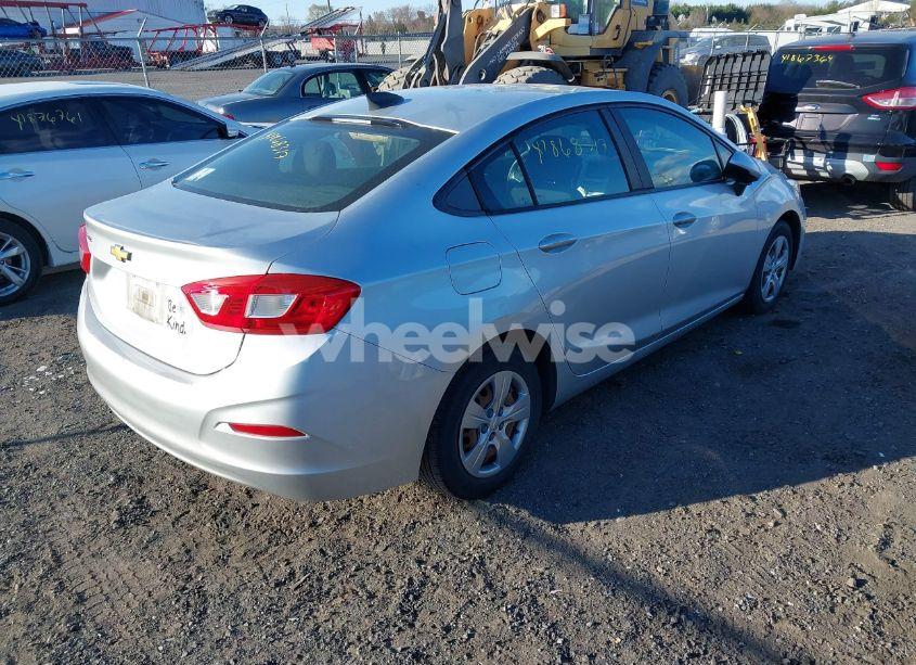 Photo 4 of 2016 Chevrolet Cruze LS AUTO (VIN 1G1BC5SM2G7249732)