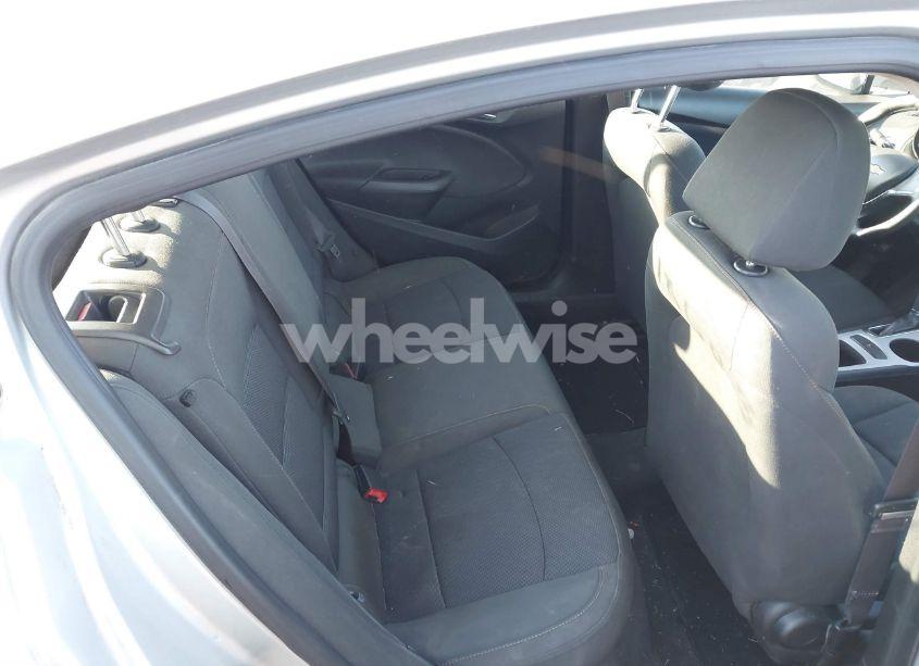 Photo 8 of 2016 Chevrolet Cruze LS AUTO (VIN 1G1BC5SM2G7249732)