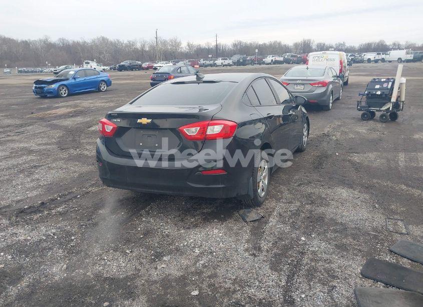 Photo 4 of 2016 Chevrolet Cruze LS AUTO (VIN 1G1BC5SM2G7254820)