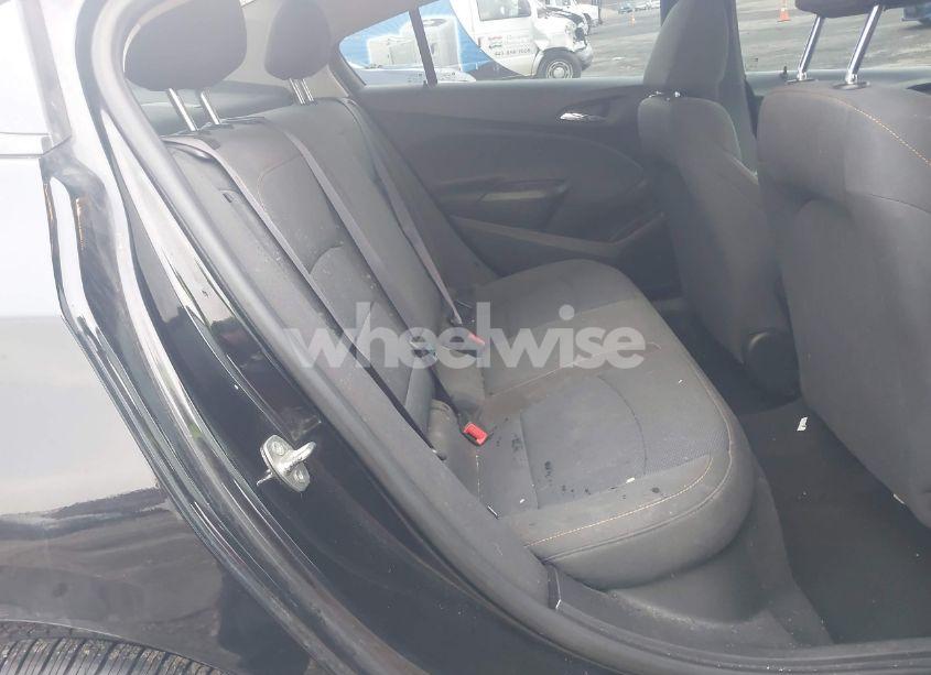 Photo 8 of 2016 Chevrolet Cruze LS AUTO (VIN 1G1BC5SM2G7254820)