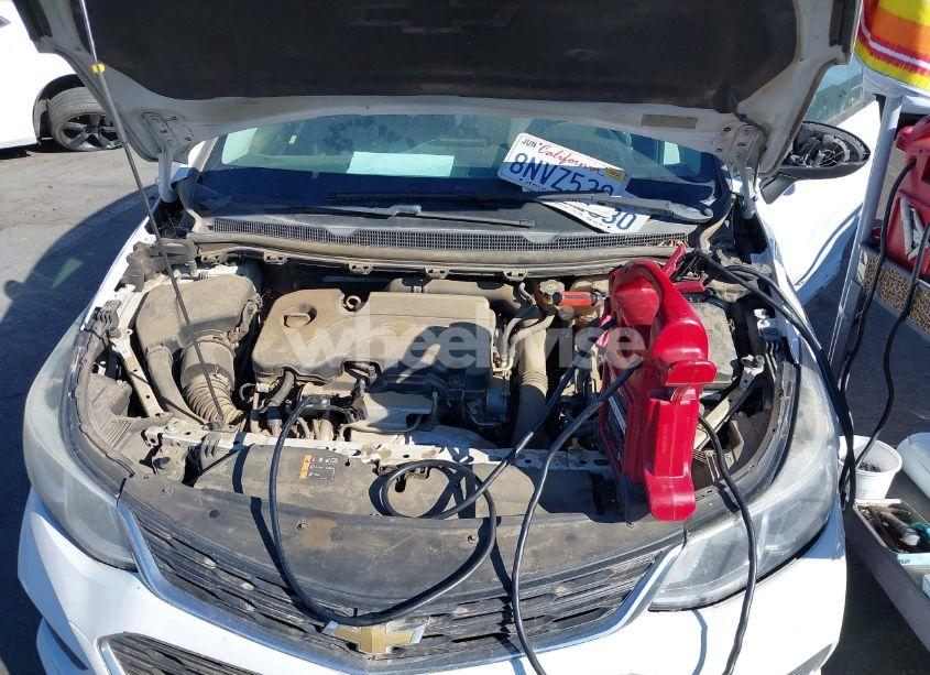 Photo 10 of 2016 Chevrolet Cruze LS AUTO (VIN 1G1BC5SM2G7259984)