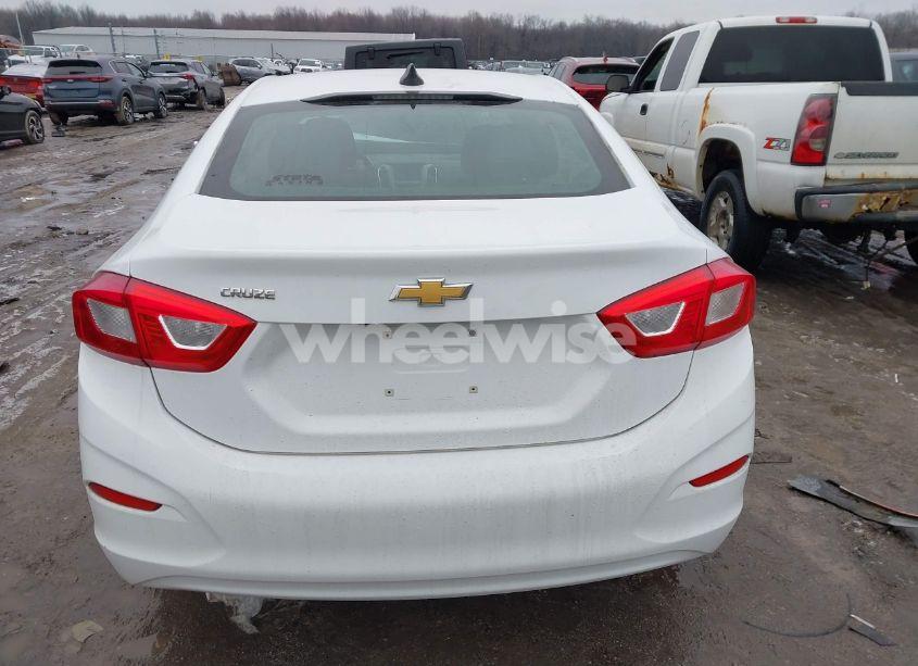 Photo 17 of 2016 Chevrolet Cruze LS AUTO (VIN 1G1BC5SM2G7274730)