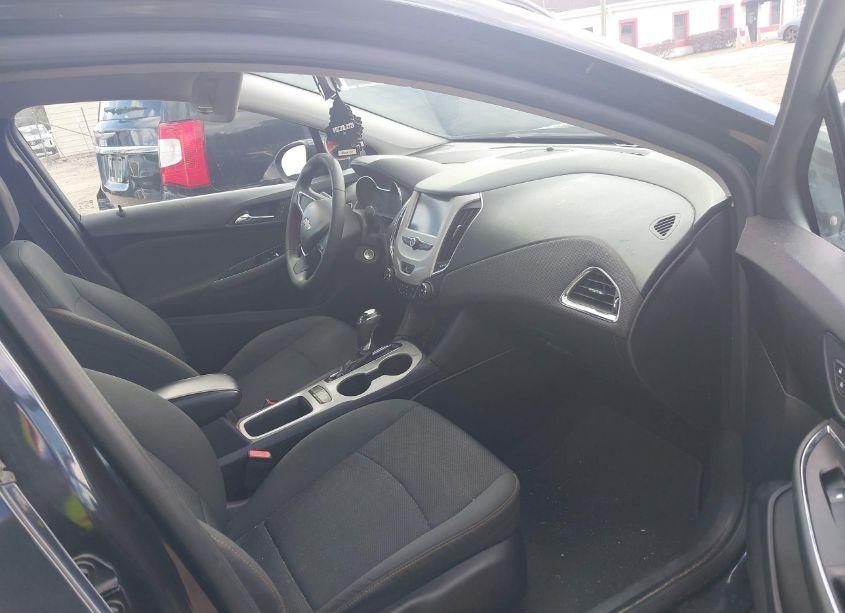 Photo 5 of 2016 Chevrolet Cruze LS AUTO (VIN 1G1BC5SM2G7317110)