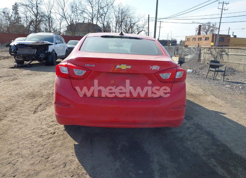 Photo 16 of 2017 Chevrolet Cruze LS AUTO (VIN 1G1BC5SM2H7109696)