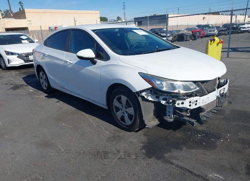 2017 Chevrolet Cruze LS AUTO (VIN 1G1BC5SM2H7166108) main photo