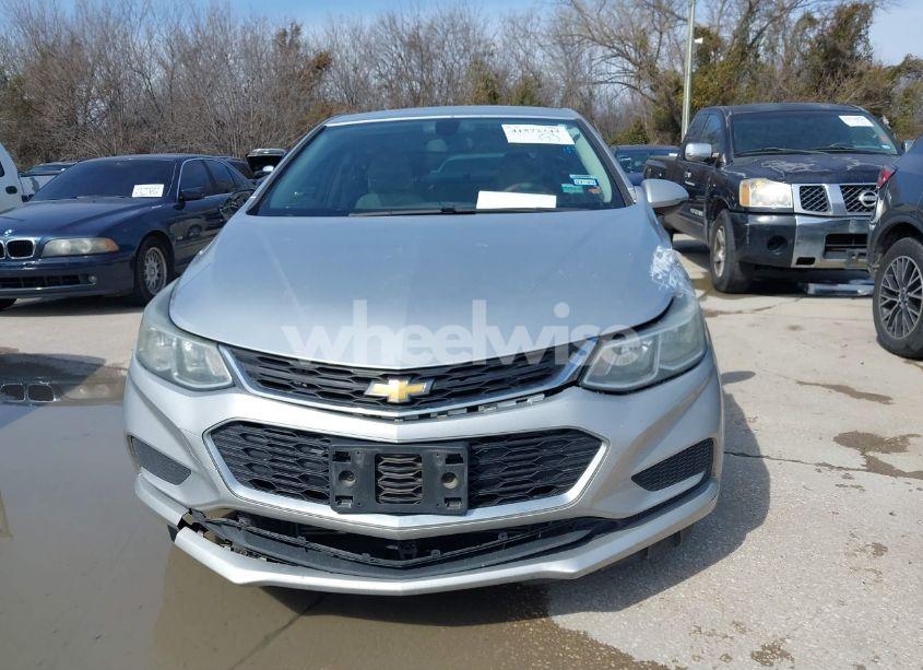 Photo 12 of 2017 Chevrolet Cruze LS AUTO (VIN 1G1BC5SM2H7209510)