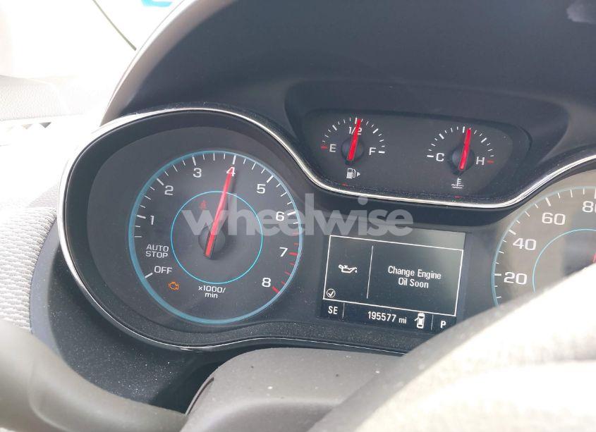 Photo 7 of 2017 Chevrolet Cruze LS AUTO (VIN 1G1BC5SM2H7209510)