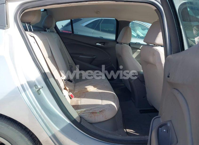 Photo 8 of 2017 Chevrolet Cruze LS AUTO (VIN 1G1BC5SM2H7209510)