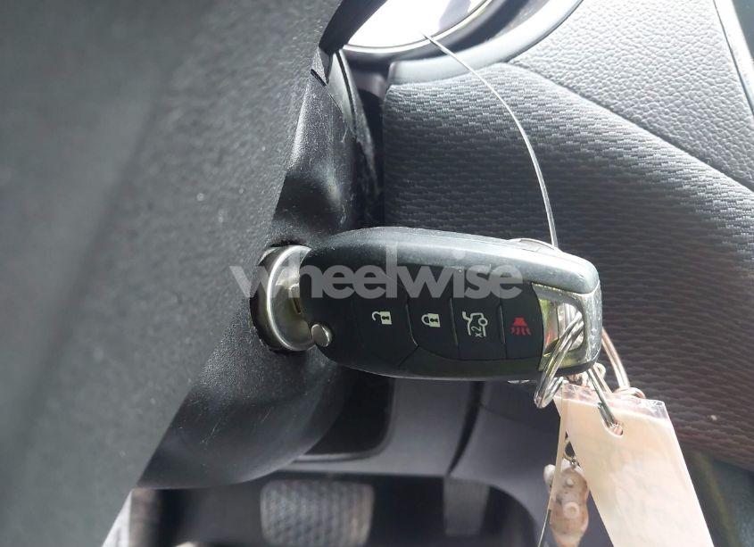 Photo 11 of 2017 Chevrolet Cruze LS AUTO (VIN 1G1BC5SM2H7223276)