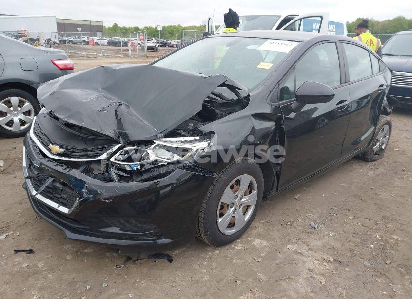 Photo 2 of 2017 Chevrolet Cruze LS AUTO (VIN 1G1BC5SM2H7223276)