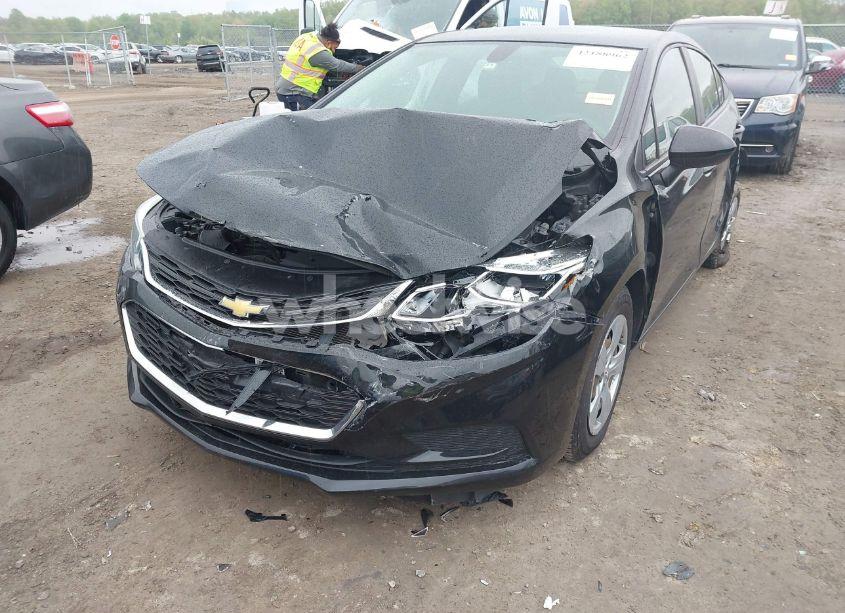 Photo 6 of 2017 Chevrolet Cruze LS AUTO (VIN 1G1BC5SM2H7223276)
