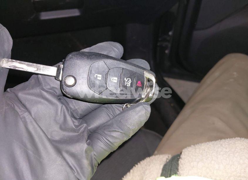 Photo 11 of 2017 Chevrolet Cruze LS AUTO (VIN 1G1BC5SM2H7246931)