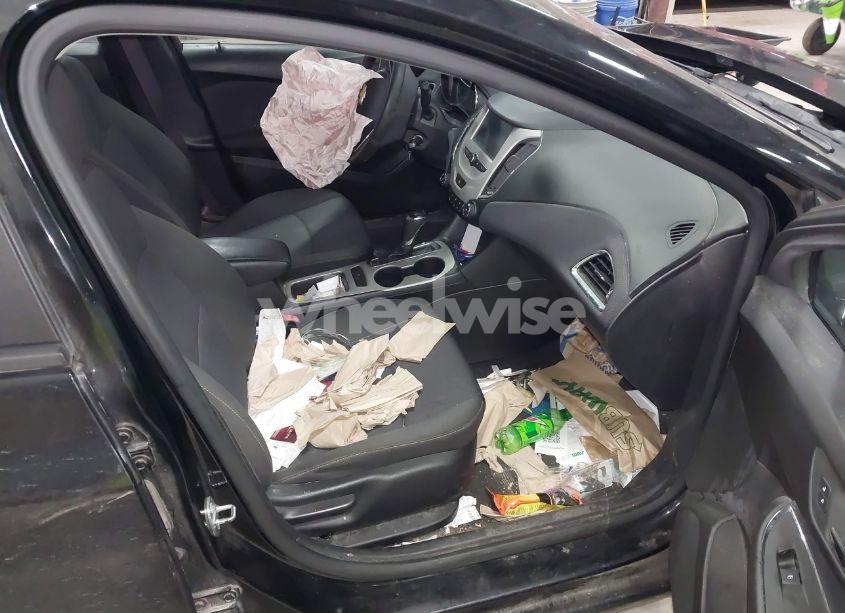 Photo 5 of 2017 Chevrolet Cruze LS AUTO (VIN 1G1BC5SM2H7246931)