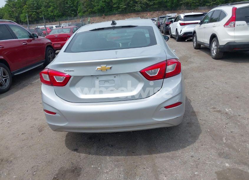 Photo 16 of 2018 Chevrolet Cruze LS AUTO (VIN 1G1BC5SM2J7120252)