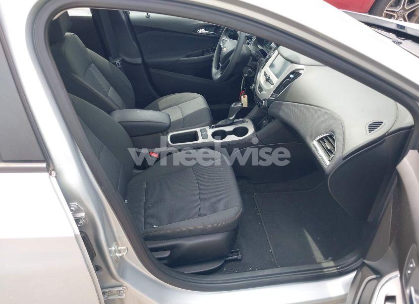 Photo 5 of 2018 Chevrolet Cruze LS AUTO (VIN 1G1BC5SM2J7120252)