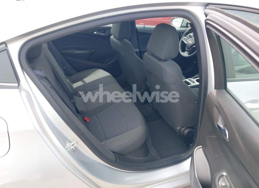 Photo 8 of 2018 Chevrolet Cruze LS AUTO (VIN 1G1BC5SM2J7120252)