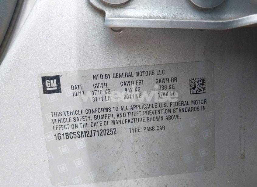 Photo 9 of 2018 Chevrolet Cruze LS AUTO (VIN 1G1BC5SM2J7120252)