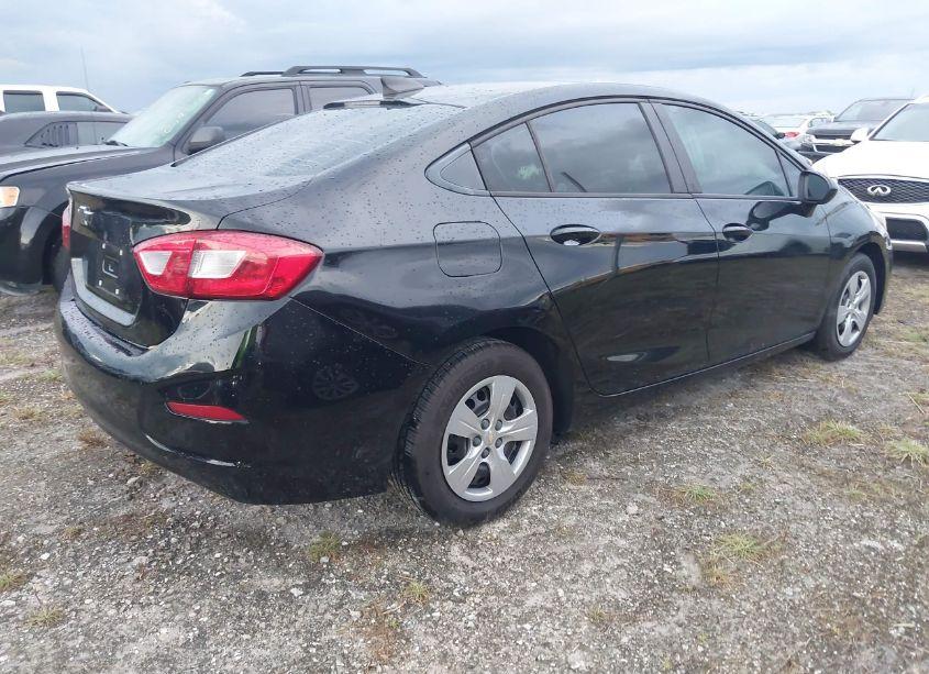 Photo 4 of 2018 Chevrolet Cruze LS AUTO (VIN 1G1BC5SM2J7158323)