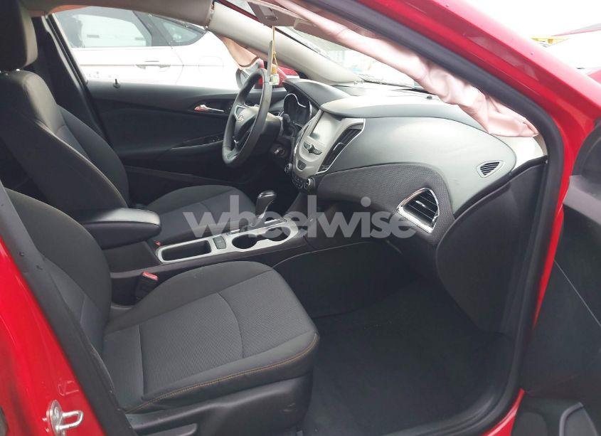 Photo 5 of 2018 Chevrolet Cruze LS AUTO (VIN 1G1BC5SM2J7200540)