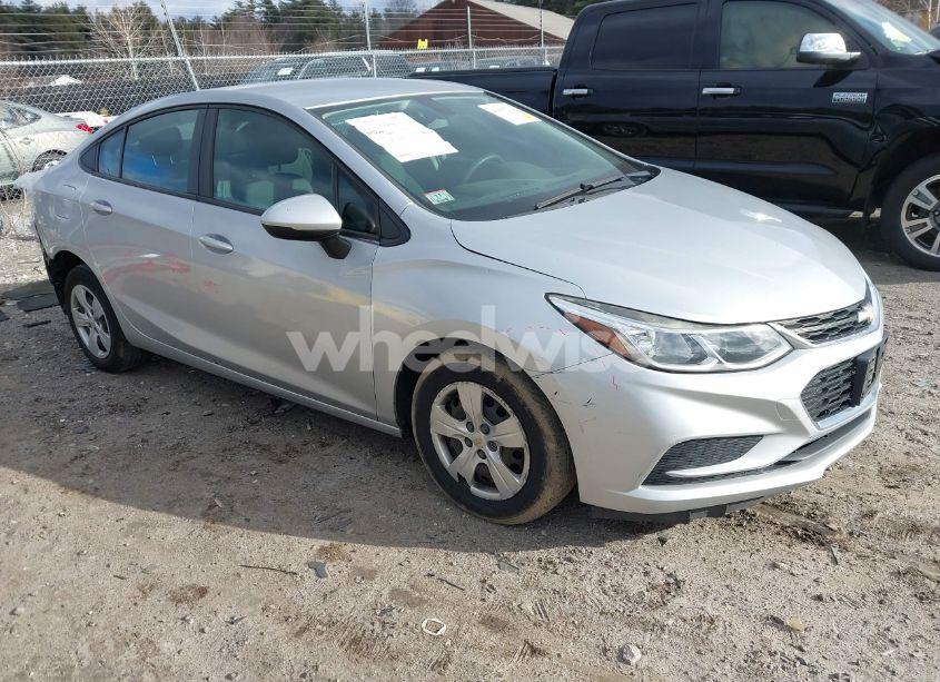 2018 Chevrolet Cruze LS AUTO (VIN 1G1BC5SM2J7224482) main photo