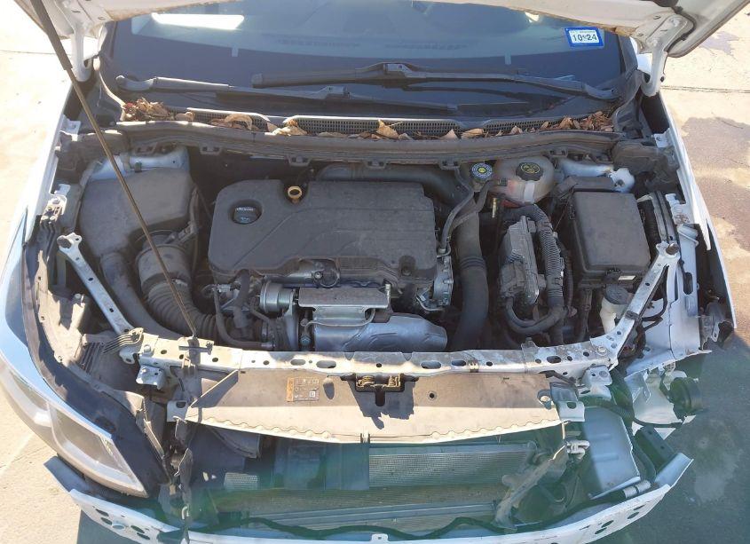 Photo 10 of 2019 Chevrolet Cruze LS (VIN 1G1BC5SM2K7128868)