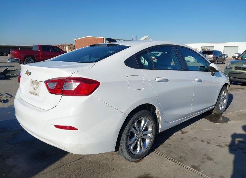 Photo 4 of 2019 Chevrolet Cruze LS (VIN 1G1BC5SM2K7128868)