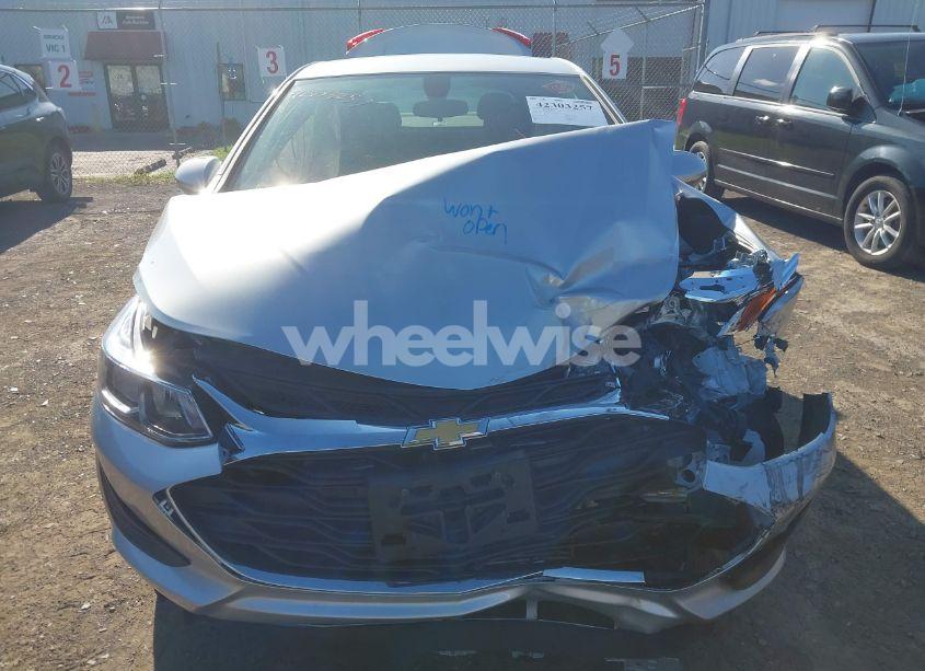 Photo 6 of 2019 Chevrolet Cruze LS (VIN 1G1BC5SM2K7151597)