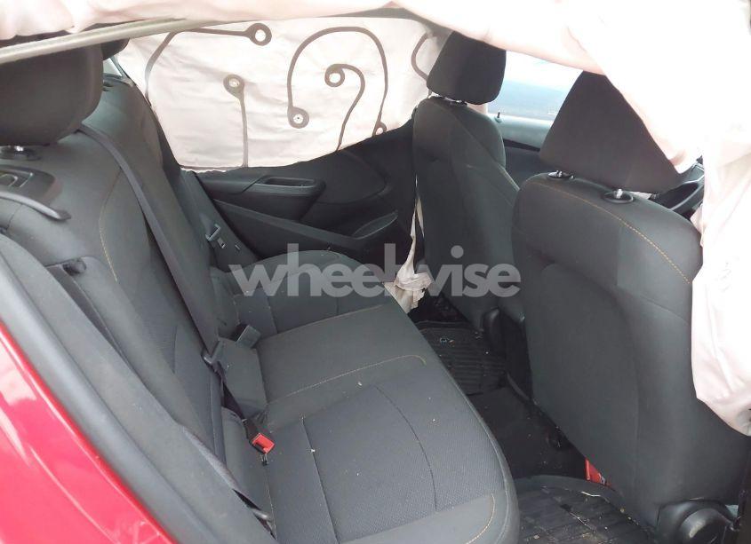 Photo 8 of 2016 Chevrolet Cruze LS AUTO (VIN 1G1BC5SM3G7281279)