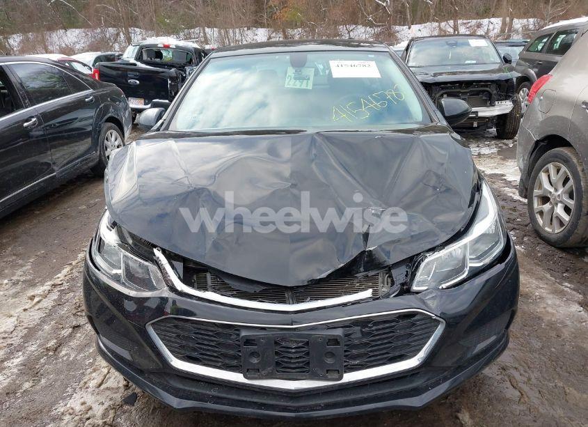 Photo 12 of 2017 Chevrolet Cruze LS AUTO (VIN 1G1BC5SM3H7138902)