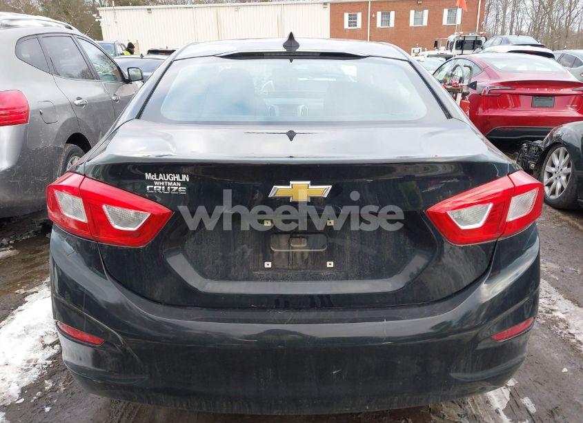 Photo 16 of 2017 Chevrolet Cruze LS AUTO (VIN 1G1BC5SM3H7138902)